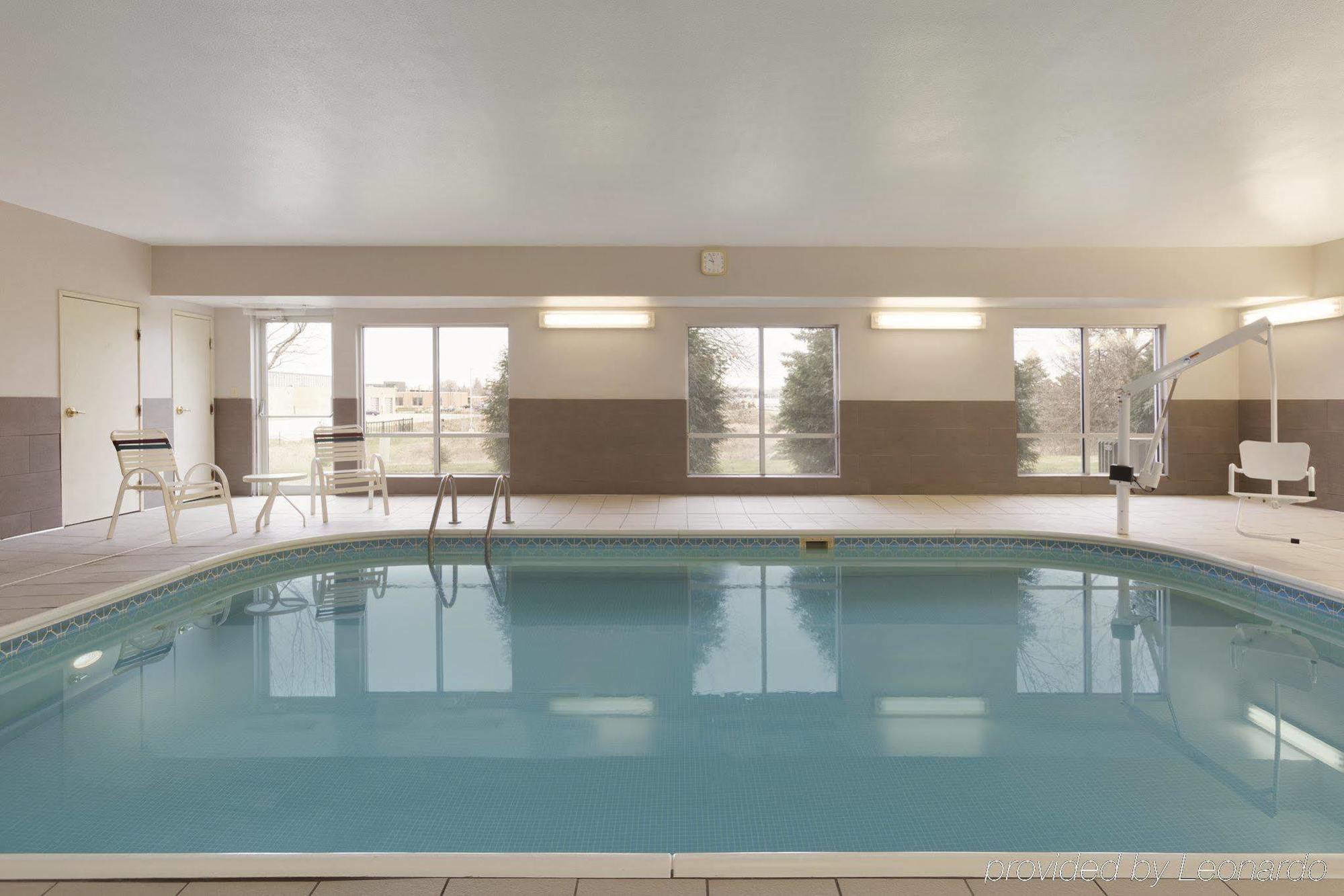 Country Inn & Suites By Radisson, Rochester, Mn Экстерьер фото